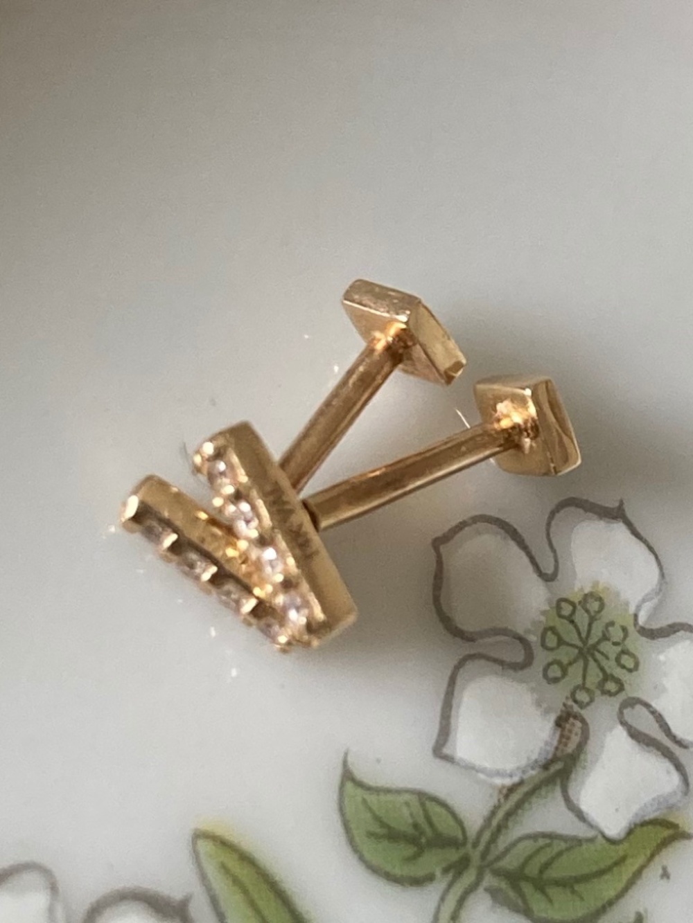 pair 14k diamond minimalist bar threaded flatback piercing stud earrings